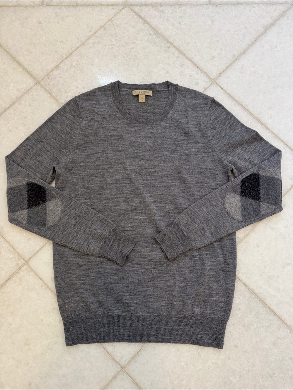 Burberry sweater, XS